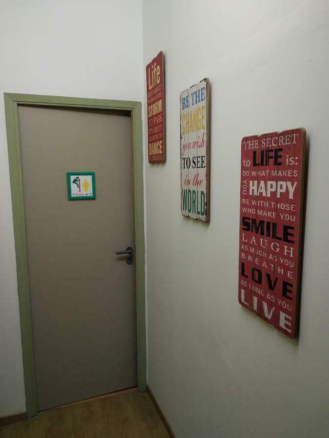 Acropolis Ermou Rooms At Plaka Atenas Exterior foto